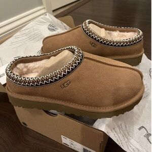 UGG Tasman Slipper Chestnut